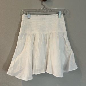 J.Crew. S. White elastic waist skirt.